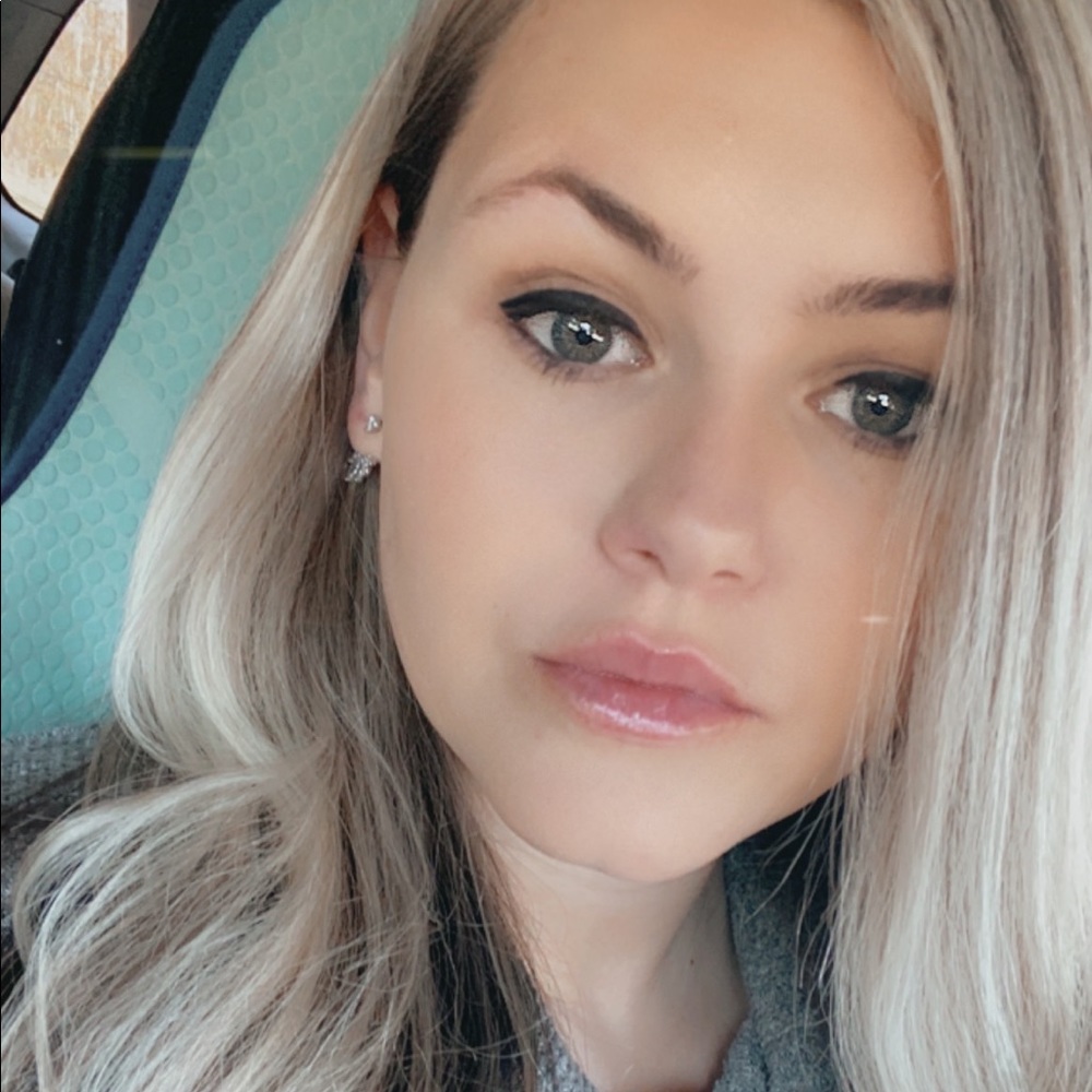 Meet your Posher, Kristen